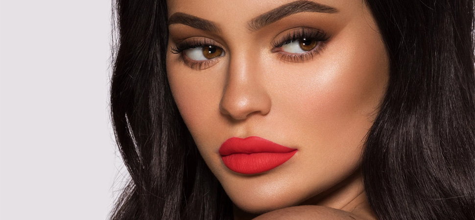 Kylie Jenner vende parte de su imperio cosmético por 600 millones de dólares