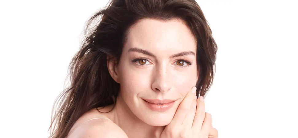 Anne Hathaway se convierte en embajadora de Shiseido