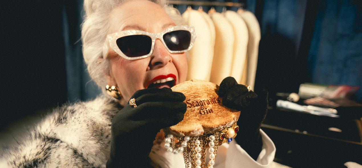 Isabel Espiñeira, la abuela gallega de 85 años convertida en 'influencer'