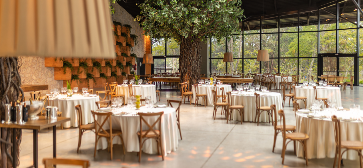 En estos 7 restaurantes de Madrid, el espectáculo es tan importante como la comida
