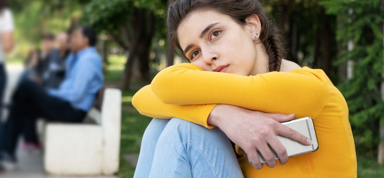 El 84% de las adolescentes temen que se use su imagen para crear contenido sexual falso con IA