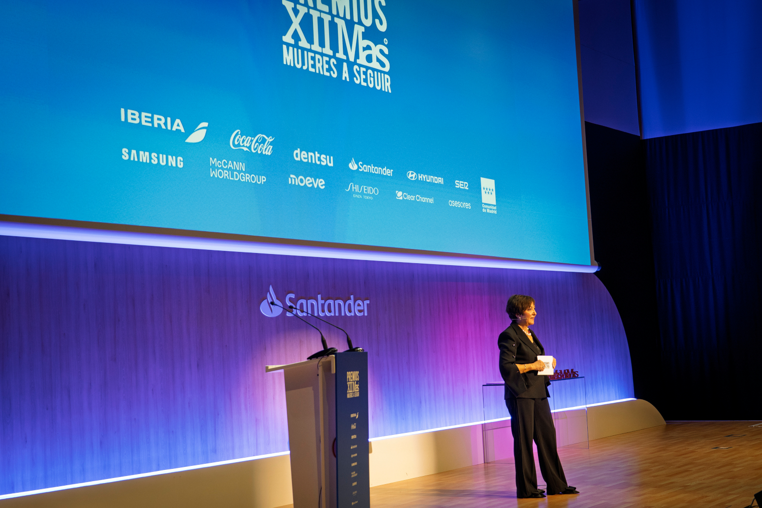 Esther Valdivia, editora de Mujeres a Seguir.