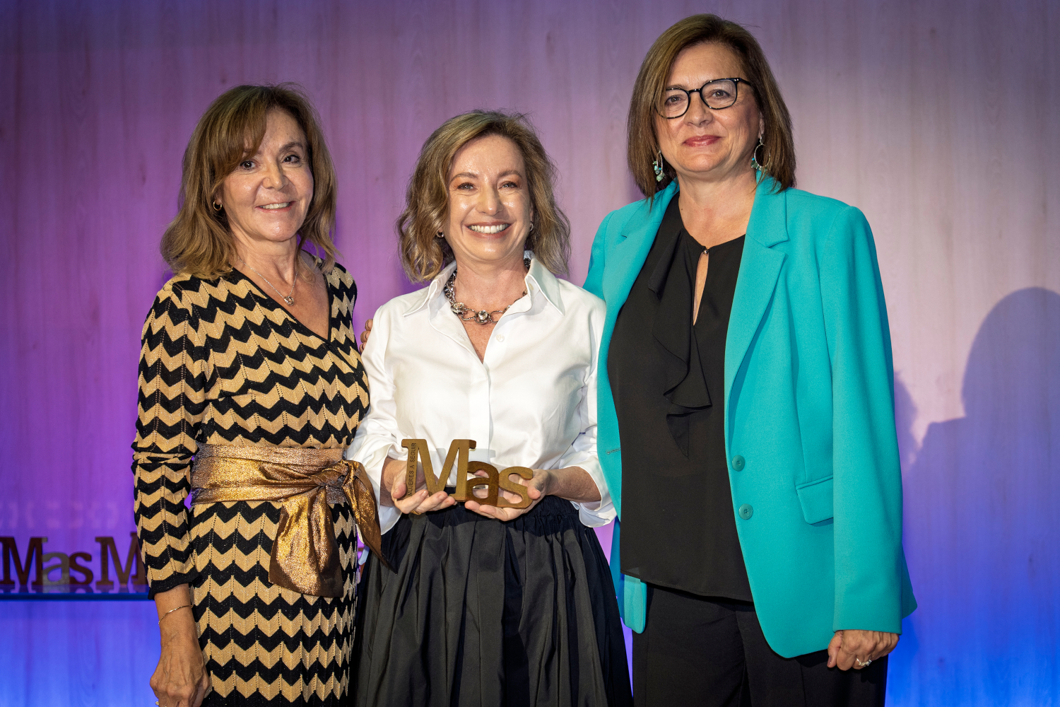 Luisa García, ganadora en Publicidad, con Ana Lamas (Women CEO) y Maite Rodríguez (Clear Channel). Luisa García, ganadora en Publicidad, con Ana Lamas (Women CEO) y Maite Rodríguez (Clear Channel).