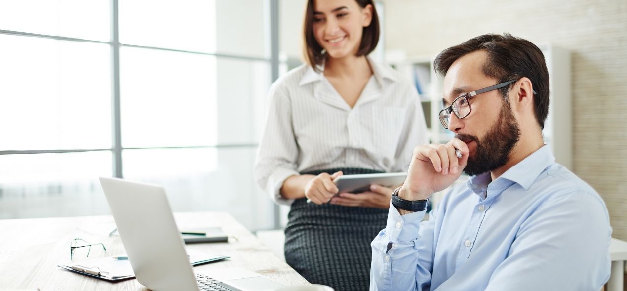 Casi 1 de cada 4 personas ha mantenido una relación sentimental en el trabajo