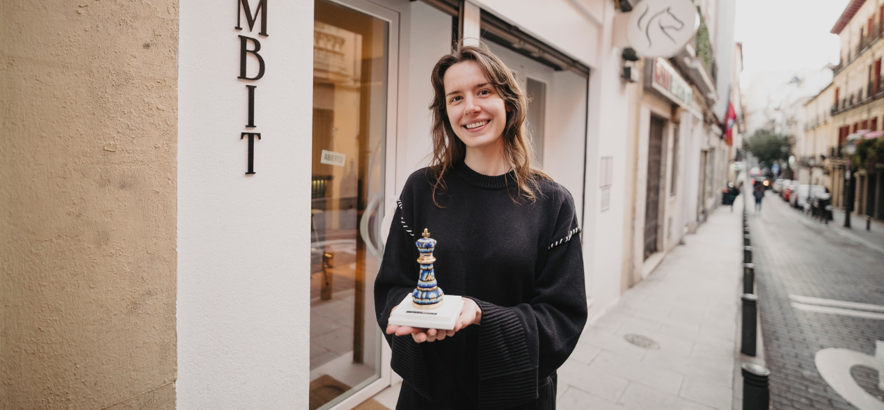 La joven emprendedora que ha creado el primer ‘chess bar’ de Madrid