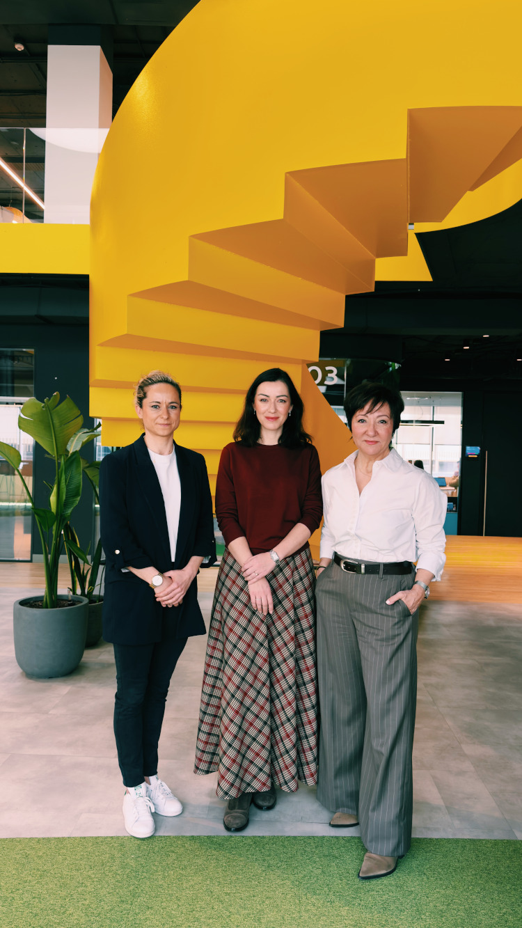 Brezo Lampaya, Luz Rello y Esther Valdivia.