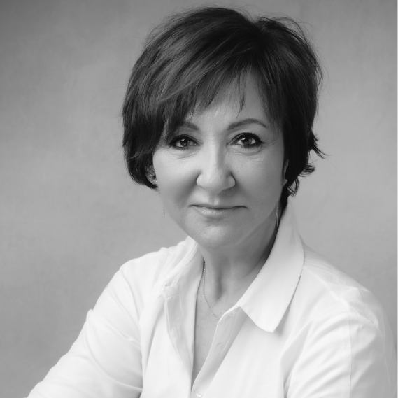 Esther Valdivia