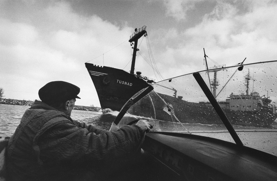 Canal de Sulina, en Rumanía, cerca del Mar Negro (1994)/Créditos: Inge Morath Foundation_Magnum Photos