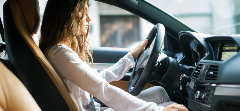 Algunos datos que desmontan tópicos sobre la conducción femenina