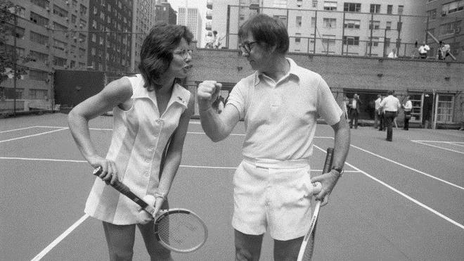 King y Riggs, antes del histórico partido. Parece que la rivalidad tuvo bastante de impostada. Ella ha contado que en realidad fueron amigos hasta que él murió