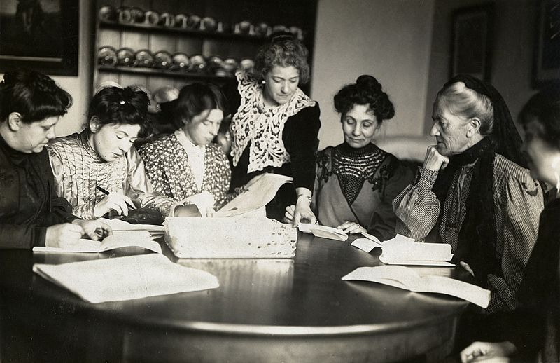 Reunión de varias líderes de la WSPU en 1911. Foto: Wikimedia Commons / LSE Library