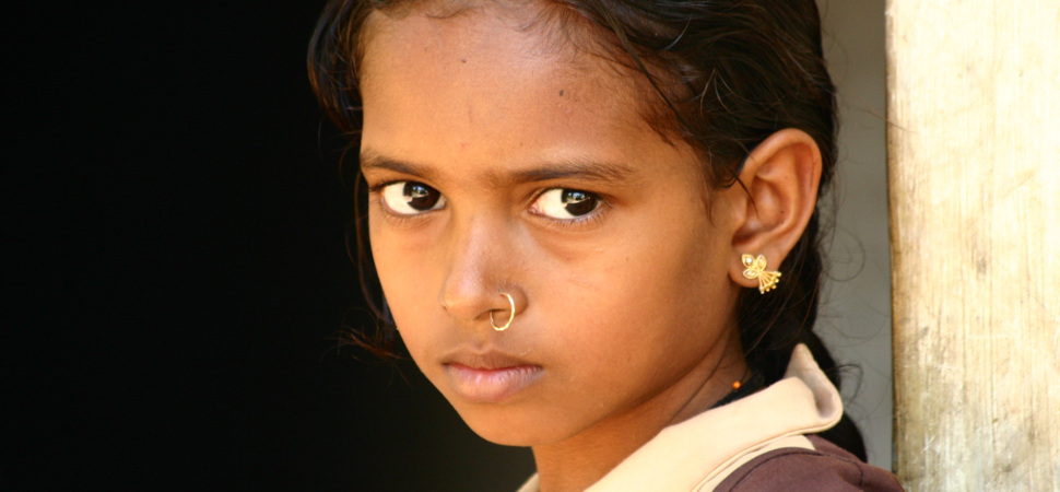 La inquietante relación entre el precio del oro y la muerte de niñas en la India